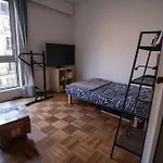 Modern Near Parisian Attractions アパート パリ