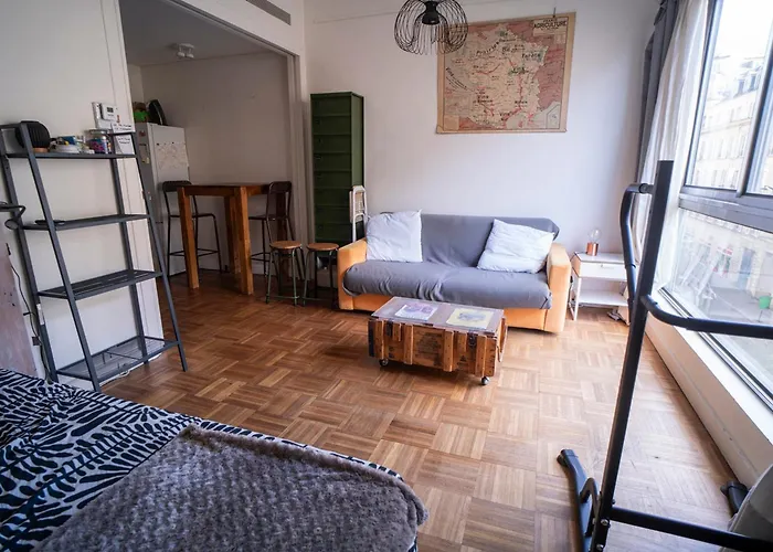 Modern Near Parisian Attractions * Paris